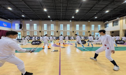 某鎮(zhèn)人才辦與工商聯(lián)舉辦擊劍團(tuán)建活動(dòng)